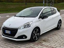 Usata 2018 Peugeot 208 GT-line Due volumi | 11.800 € (Super prezzo)