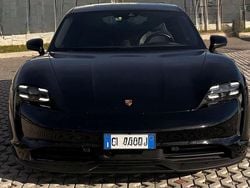 Nero Usata 2021 Porsche Taycan 4S Performance Package Tre volumi | 54.000 € (Buon prezzo)