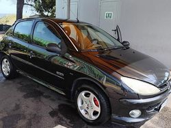 Usata 2008 Peugeot 206 Tre volumi | 1800 € (Buon prezzo)