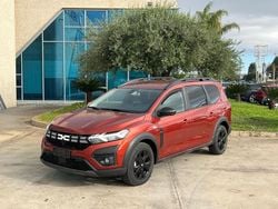 Arancione Usata 2023 Dacia Jogger Monovolume | 17.900 € (Buon prezzo)