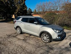 Grigio Usata 2017 Ssangyong (KGM) Tivoli SUV | 7000 € (Buon prezzo)