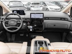 Grigio scuro Usata 2024 Hyundai Staria Prime Monovolume | 53.400 € (Molto cara)