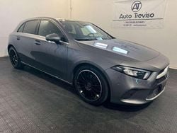 Grigio Usata 2018 Mercedes A180 Business Tre volumi | 20.900 € (Buon prezzo)