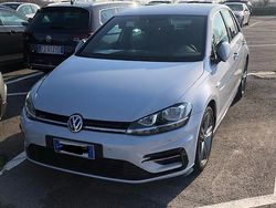 Bianco Usata 2018 VW Golf VII R-line Tre volumi | 15.000 € (Buon prezzo)
