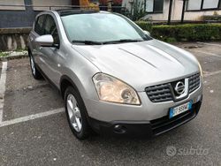 Grigio Usata 2009 Nissan Qashqai SUV | 3300 € (Ottimo prezzo)