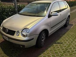 Grigio Usata 2002 VW Polo Tre volumi | 700 € (Ottimo prezzo)