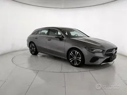 Grigio Usata 2024 Mercedes CLA180 Shooting Brake Advanced Station wagon | 34.900 € (Buon prezzo)