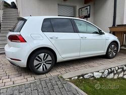 Bianco Usata 2020 VW Golf Tre volumi | 12.500 €