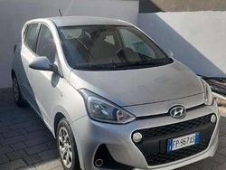 Grigio Usata 2018 Hyundai i10 Due volumi | 7990 € (Super prezzo)