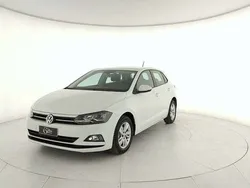 Bianco Usata 2019 VW Polo Comfortline Tre volumi | 12.900 € (Buon prezzo)
