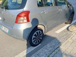 Usata 2008 Toyota Yaris Due volumi | 2000 € (Buon prezzo)