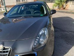 Grigio Usata 2016 Alfa Romeo Giulietta Tre volumi | 6500 € (Buon prezzo)