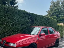 Rosso Usata 1996 Alfa Romeo 155 Tre volumi | 7600 € (Molto cara)