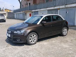 Marrone Usata 2012 Audi A1 Attraction Due volumi | 7700 € (Buon prezzo)