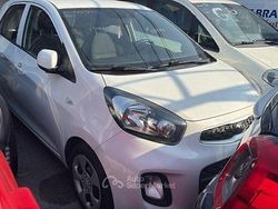 Usata 2017 Kia Picanto Due volumi | 7490 € (Buon prezzo)