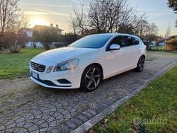 Bianco Usata 2012 Volvo V60 R-Design Station wagon | 4900 € (Buon prezzo)