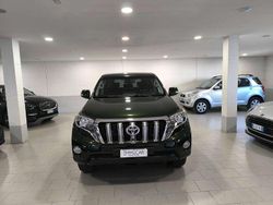 Verde bottiglia metallizzato Usata 2016 Toyota Land Cruiser Lounge+ SUV | 41.700 € (Molto cara)