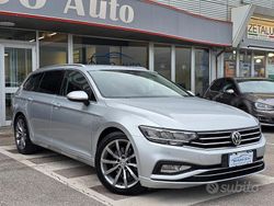 Argento Usata 2020 VW Passat Business Station wagon | 17.900 € (Buon prezzo)