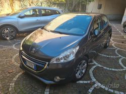 Grigio Usata 2015 Peugeot 208 Due volumi | 5000 € (Ottimo prezzo)