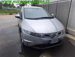 Grigio Usata 2010 Honda Civic Tre volumi | 3500 € (Ottimo prezzo)