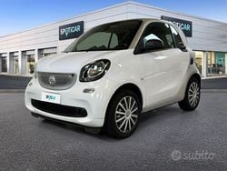 Bianco Usata 2016 Smart ForTwo Coupé Prime Due volumi | 12.350 € (Buon prezzo)