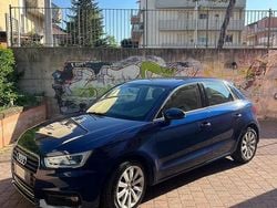 Blu Usata 2015 Audi A1 Sportback Ambiente Due volumi | 11.500 € (Buon prezzo)