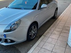 Usata 2016 Alfa Romeo Giulietta Distinctive Due volumi | 9000 € (Ottimo prezzo)