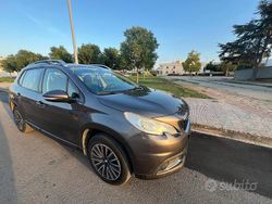 Grigio Usata 2017 Peugeot 2008 SUV | 8000 € (Ottimo prezzo)