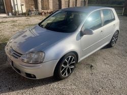 Argento Usata 2005 VW Golf IV Sportline Tre volumi | 2500 € (Ottimo prezzo)