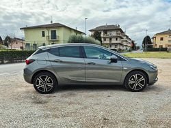 Grigio Usata 2018 Opel Astra Tre volumi | 10.300 € (Buon prezzo)