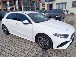 Bianco Usata 2024 Mercedes A180 Advanced Plus Tre volumi | 32.900 € (Buon prezzo)