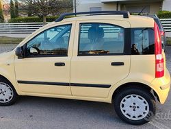 Giallo Usata 2011 Fiat Panda Due volumi | 4000 € (Buon prezzo)