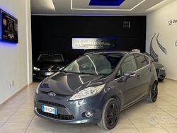 Grigio Usata 2011 Ford Fiesta Titanium Due volumi | 3799 € (Buon prezzo)