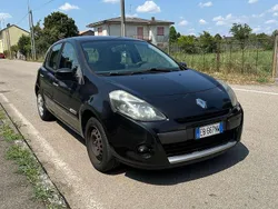 Nero Usata 2010 Renault Clio II Luxe Tre volumi | 2150 € (Super prezzo)