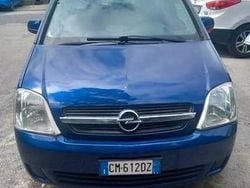 Usata 2004 Opel Meriva Monovolume | 700 €