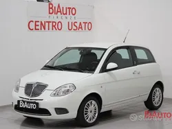 Bianco Usata 2011 Lancia Ypsilon Due volumi | 5500 € (Buon prezzo)