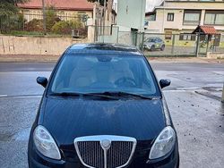Usata 2004 Lancia Musa Monovolume | 5000 €