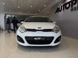 Bianco Usata 2011 Kia Rio EX Tre volumi | 4300 € (Ottimo prezzo)