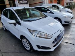 Bianco Usata 2015 Ford Fiesta Due volumi | 8900 € (Cara)