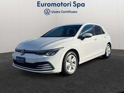 Bianco Usata 2023 VW Golf Life Tre volumi | 22.500 € (Buon prezzo)