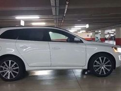 Bianco Usata 2014 Volvo XC60 Momentum SUV | 14.500 € (Cara)