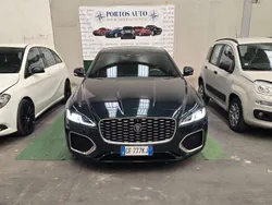 Verde Usata 2021 Jaguar XF R-Dynamic Tre volumi | 19.999 € (Molto cara)