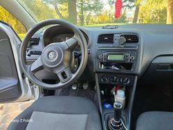 Grigio Usata 2011 VW Polo Trendline Tre volumi | 4500 € (Cara)