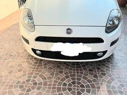 Bianco Usata 2014 Fiat Punto Tre volumi | 4449 € (Super prezzo)