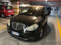 Nero Usata 2008 Lancia Ypsilon Due volumi | 2350 € (Ottimo prezzo)