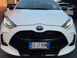 Bianco Usata 2021 Toyota Yaris Hybrid Lounge Monovolume | 17.000 € (Super prezzo)