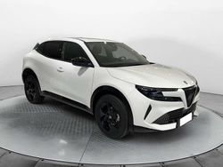 Bianco Nuova 2025 Alfa Romeo Junior SUV | 24.200 € (Super prezzo)