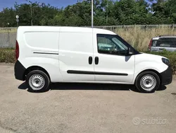 Bianco Usata 2022 Fiat Doblò S Monovolume | 12.990 € (Buon prezzo)