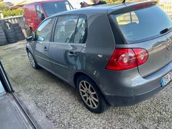 Argento Usata 2007 VW Golf V Comfortline Tre volumi | 1700 € (Super prezzo)