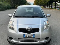 Usata 2008 Toyota Yaris Tre volumi | 2500 € (Ottimo prezzo)
